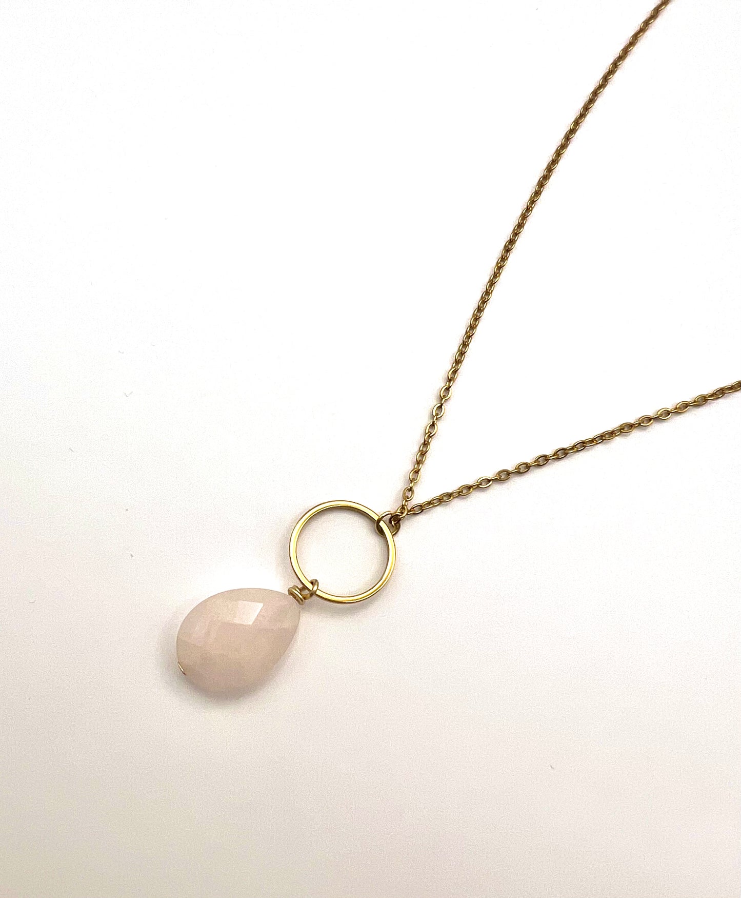 Fine Necklace with Rose Quartz