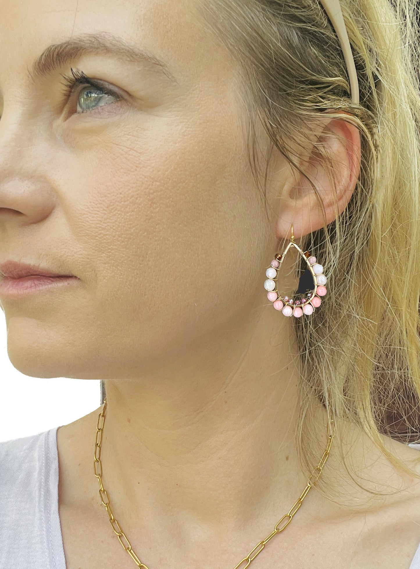 Drop earring with Pink Coral stone